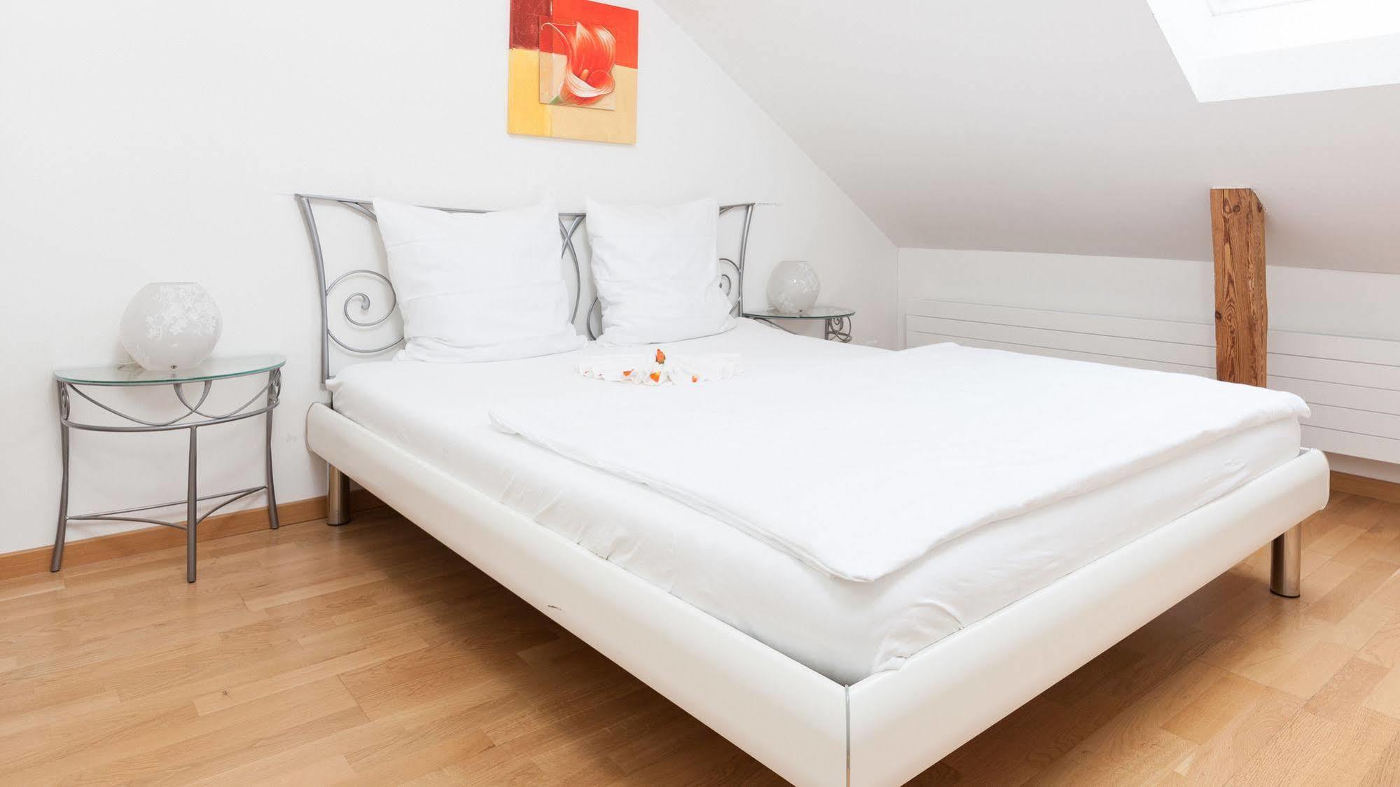 Swiss Star Marc Aurel - Self Check-In Apartamento Zurique Exterior foto